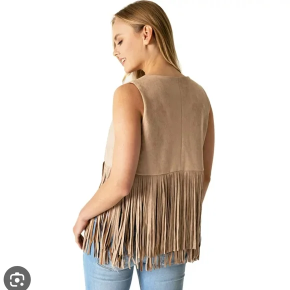 Saints & Hearts Fringe Suede Vest, size medium, NWT - Picture 4 of 9